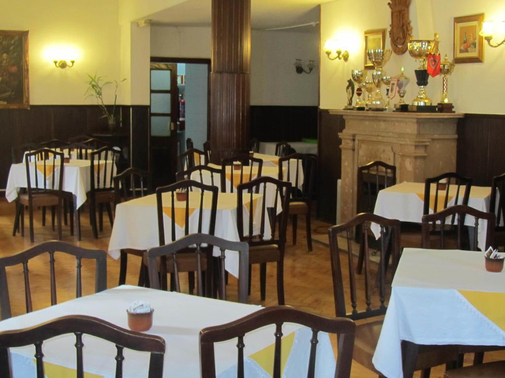 Residencia Filipe Hotel Guarda Bagian luar foto